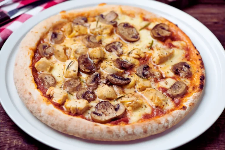 Chicken Mushroom Pizza: A Delicious Homemade Delight